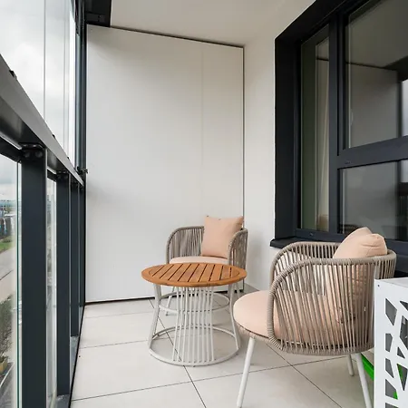 Jerozolimskie Modern By Bookinghost Warschau