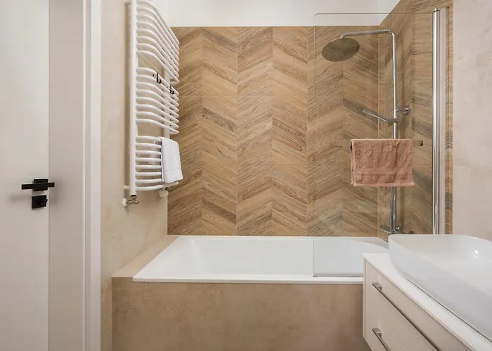 Jerozolimskie Modern By Bookinghost