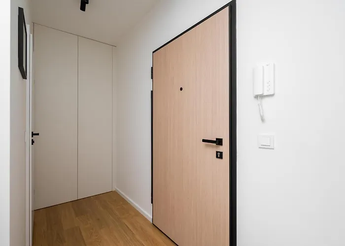 Jerozolimskie Modern By Bookinghost * Varsó